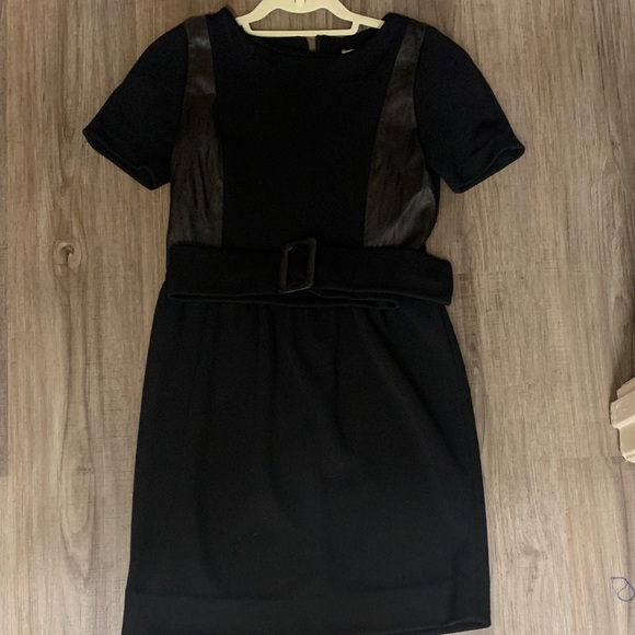 Sandro Black Mini Dress with Belt and Sheep Leather - Picture 1 of 10